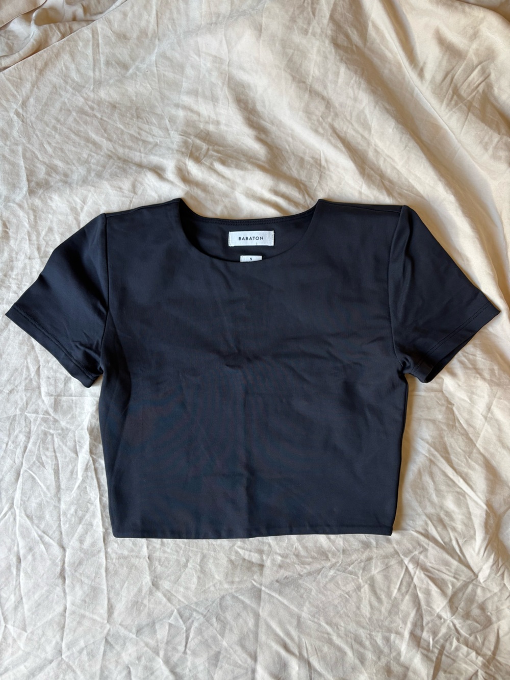 Aritzia Babaton CONTOUR CREW T-SHIRT in Black